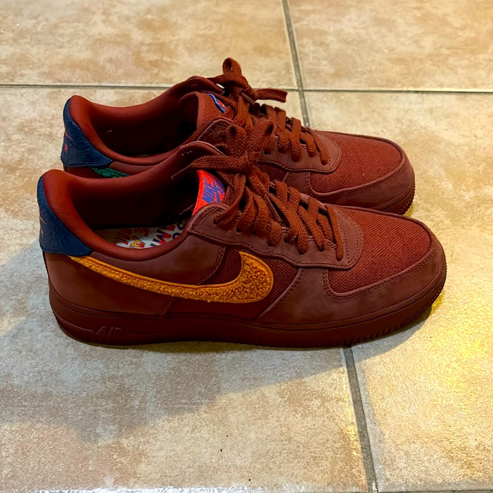 Nike Air Force 1 low ‘we are familia’ size 10M